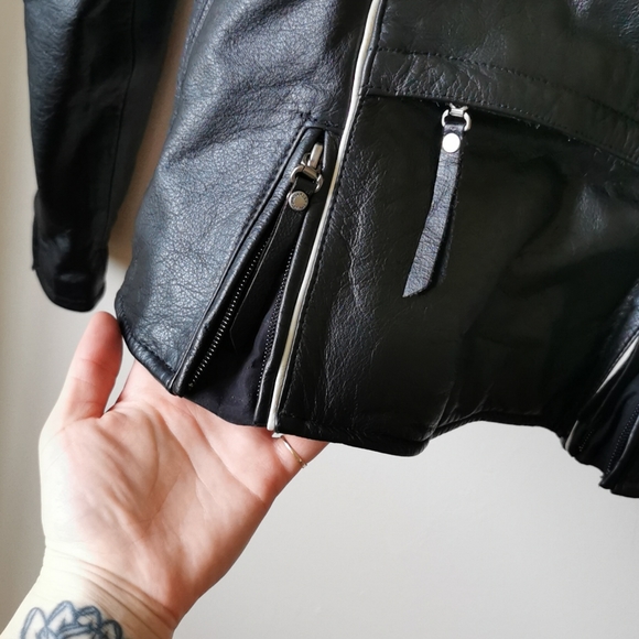 Harley-Davidson Embroidered Leather Jacket - Picture 4 of 10